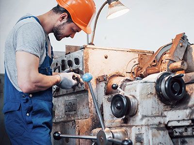 casual staff image of mechanical labourer